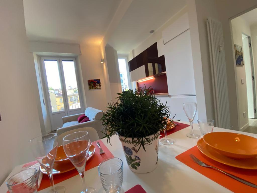 Kibilu - Viale Regina Margherita Milan Bagian luar foto