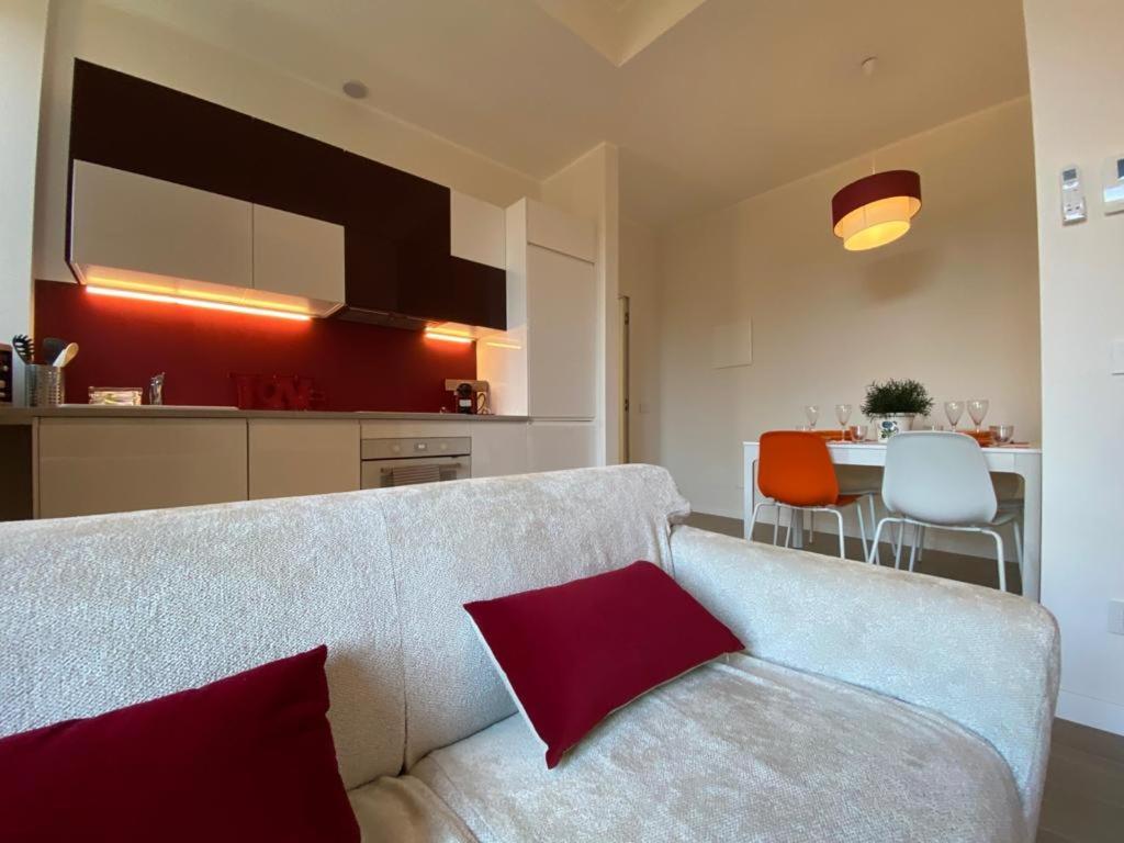 Kibilu - Viale Regina Margherita Milan Bagian luar foto