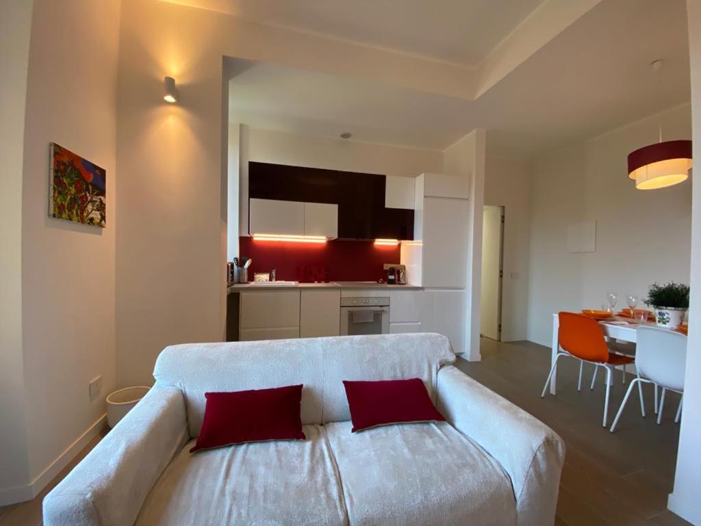 Kibilu - Viale Regina Margherita Milan Bagian luar foto