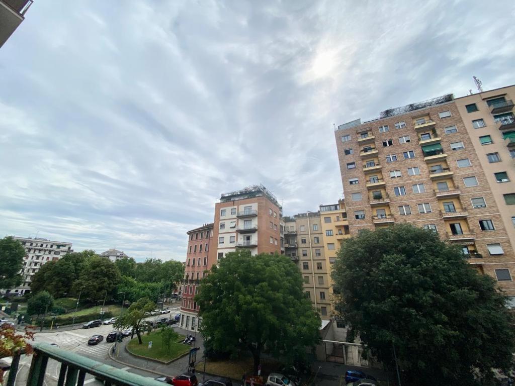 Kibilu - Viale Regina Margherita Milan Bagian luar foto