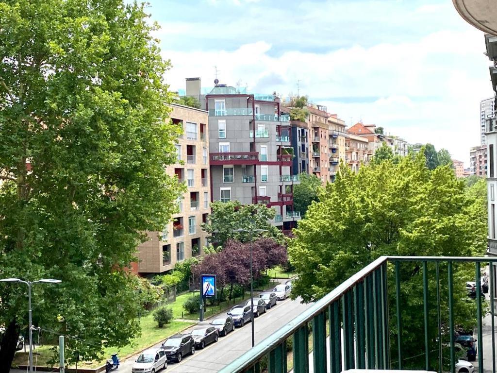Kibilu - Viale Regina Margherita Milan Bagian luar foto